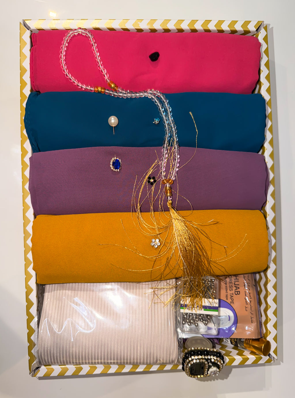 Mbs Alshifa Chiffon Hijab & Accessories Combo