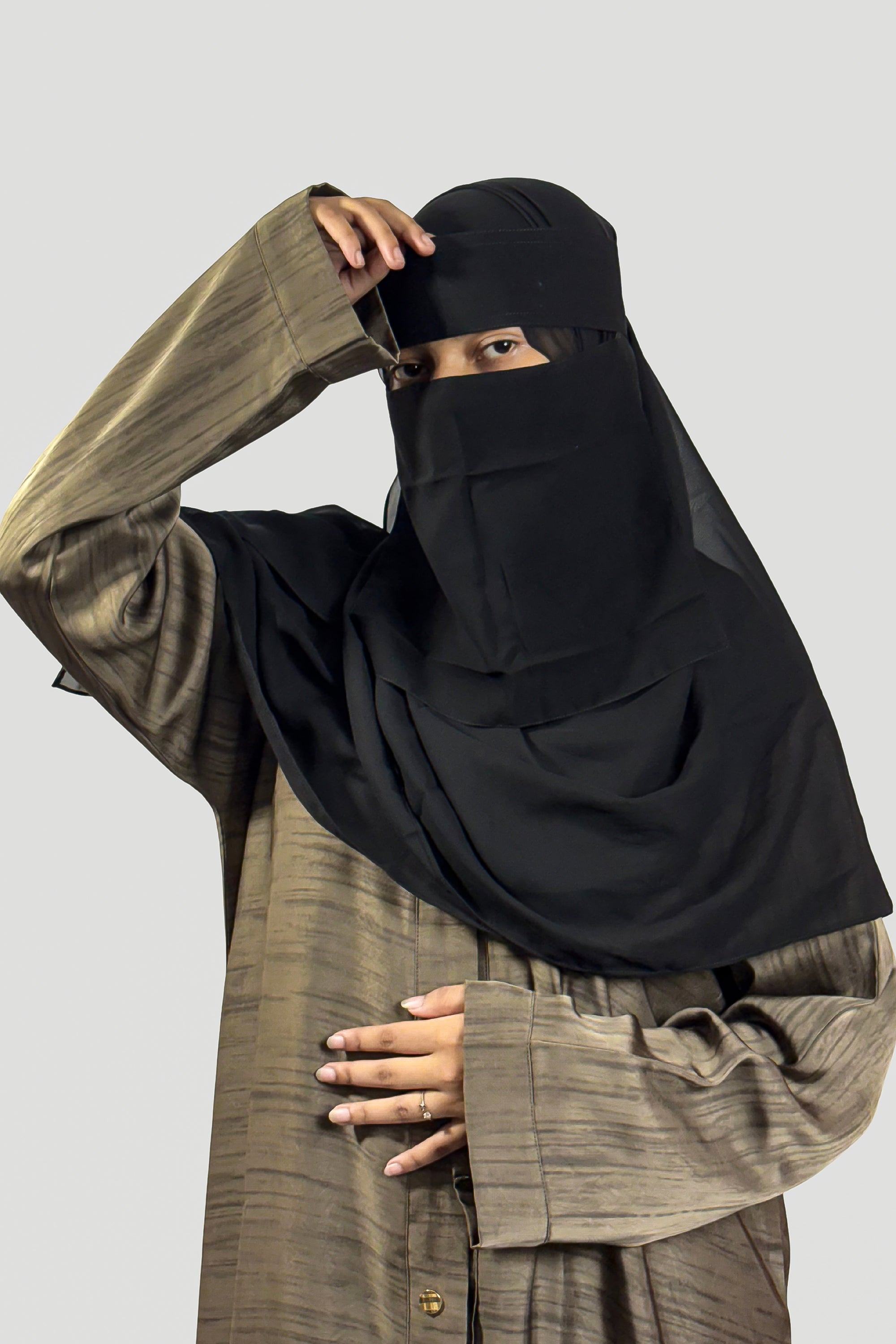 Premium Brown Textured Abaya – Free Size | Soft Tiktok Fabric | Front Button Closure